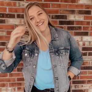 Meet your Posher, Camryn